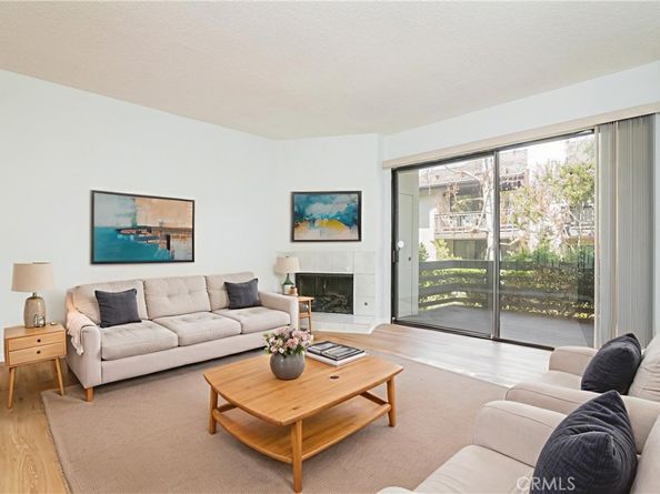 5711 Owensmouth Avenue 116, Woodland Hills CA 91367