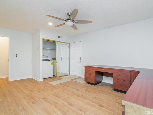 5711 Owensmouth Avenue 116, Woodland Hills CA 91367