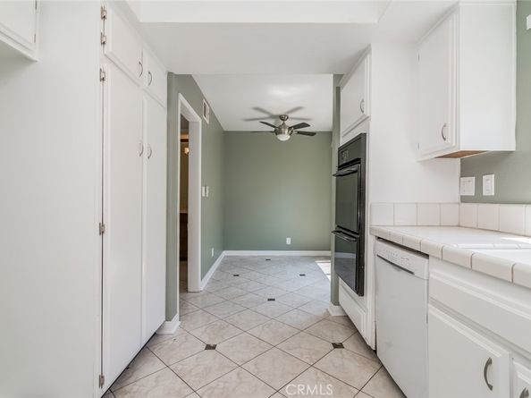 5711 Owensmouth Avenue 116, Woodland Hills CA 91367