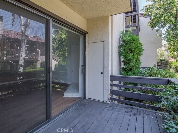 5711 Owensmouth Avenue 116, Woodland Hills CA 91367