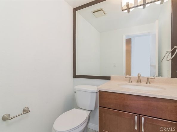 5711 Owensmouth Avenue 116, Woodland Hills CA 91367
