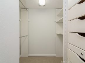 5711 Owensmouth Avenue 116, Woodland Hills CA 91367