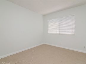 5711 Owensmouth Avenue 116, Woodland Hills CA 91367