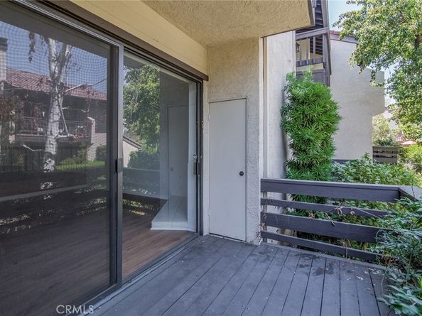5711 Owensmouth Avenue 116, Woodland Hills CA 91367