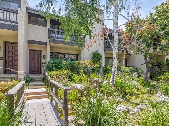 5711 Owensmouth Avenue 116, Woodland Hills CA 91367