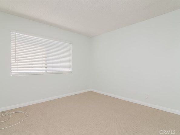 5711 Owensmouth Avenue 116, Woodland Hills CA 91367