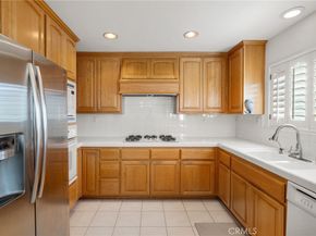 2401 Vanderbilt Lane B, Redondo Beach CA 90278