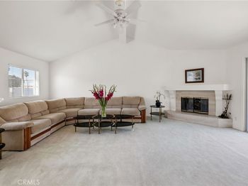 2401 Vanderbilt Lane