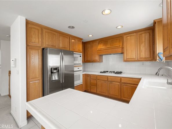 2401 Vanderbilt Lane B, Redondo Beach CA 90278