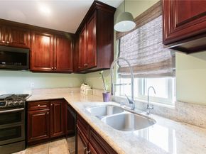 517 S Wilton Place 5, Los Angeles CA 90020
