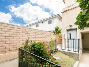 517 S Wilton Place 5, Los Angeles CA 90020