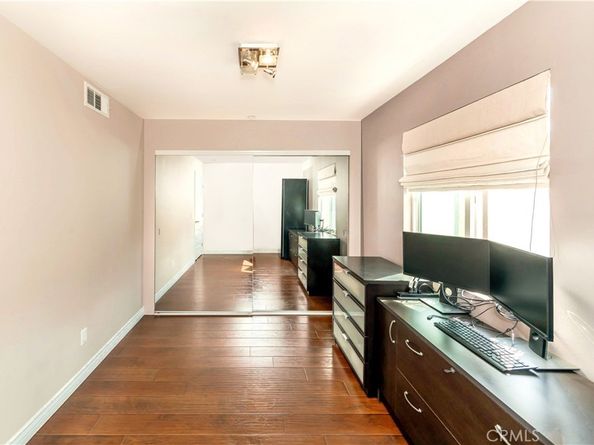 517 S Wilton Place 5, Los Angeles CA 90020