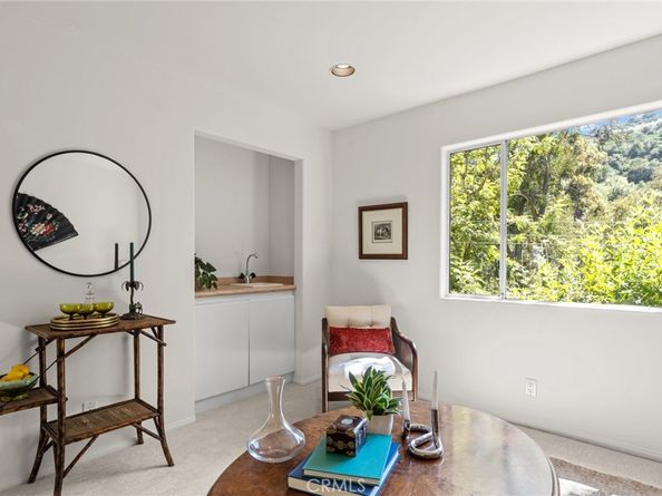 10055 Reevesbury Drive, Beverly Hills CA 90210