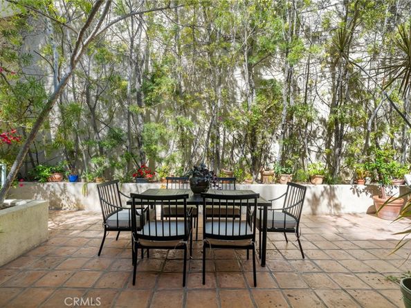 10055 Reevesbury Drive, Beverly Hills CA 90210