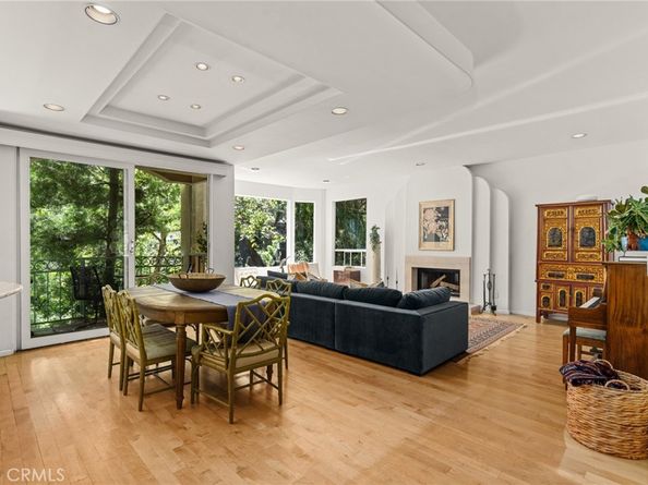 10055 Reevesbury Drive, Beverly Hills CA 90210