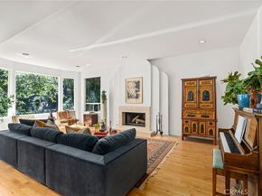 10055 Reevesbury Drive, Beverly Hills CA 90210