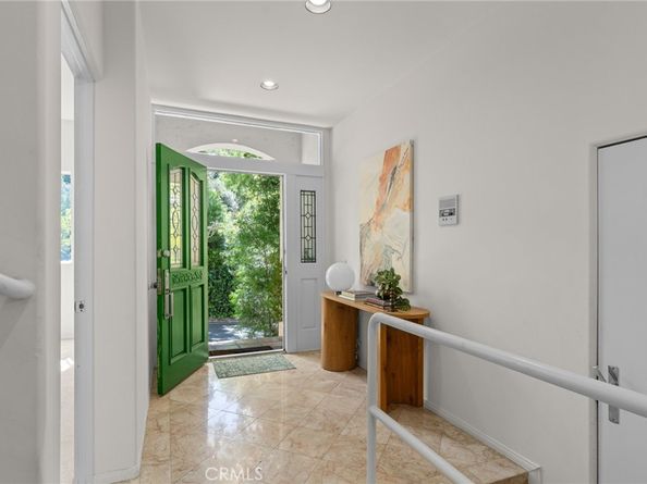 10055 Reevesbury Drive, Beverly Hills CA 90210