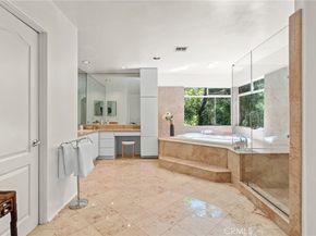 10055 Reevesbury Drive, Beverly Hills CA 90210