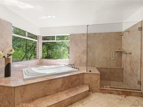 10055 Reevesbury Drive, Beverly Hills CA 90210