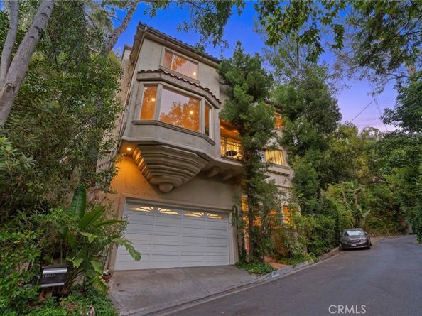 10055 Reevesbury Drive, Beverly Hills CA 90210