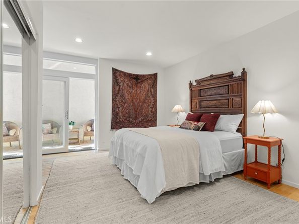 10055 Reevesbury Drive, Beverly Hills CA 90210