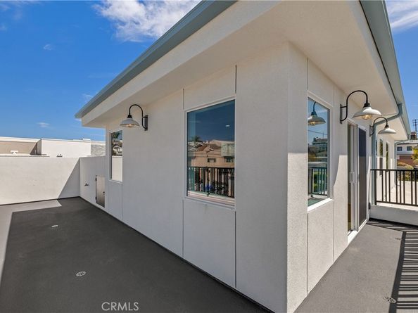 2100 Carnegie Lane, Redondo Beach CA 90278