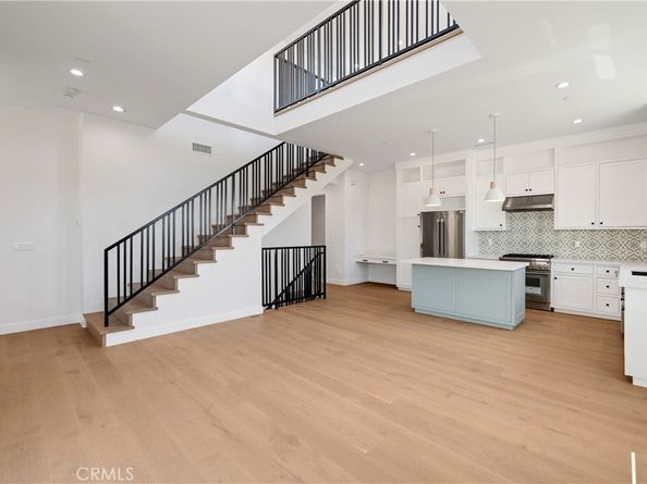 2100 Carnegie Lane, Redondo Beach CA 90278
