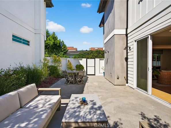 2216 Bataan Road A, Redondo Beach CA 90278