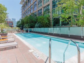 1100 S Hope Street 911, Los Angeles CA 90015