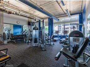 1100 S Hope Street 911, Los Angeles CA 90015