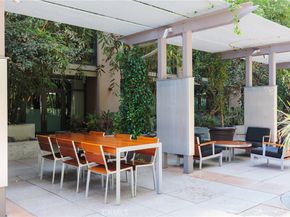 1100 S Hope Street 911, Los Angeles CA 90015