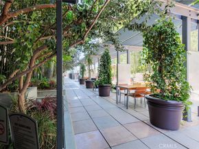 1100 S Hope Street 911, Los Angeles CA 90015