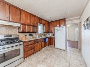 641 W Spruce Street, Compton CA 90220