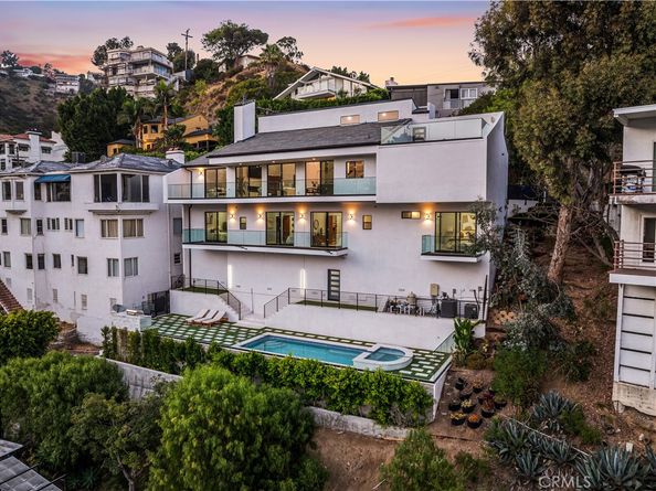 8566 Hollywood Boulevard, Los Angeles CA 90069