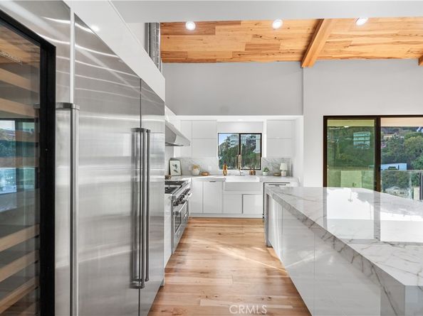 8566 Hollywood Boulevard, Los Angeles CA 90069