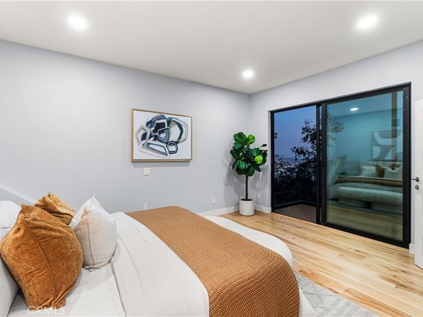 8566 Hollywood Boulevard, Los Angeles CA 90069