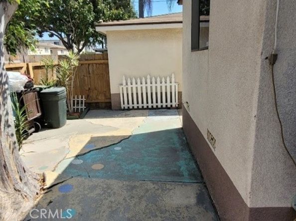 13006 Jefferson Avenue, Hawthorne CA 90250