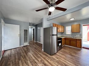 1105 Cherry Ave, Long Beach CA 90813