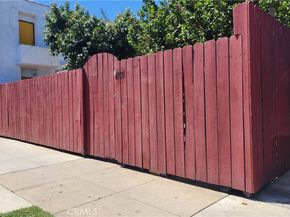 1105 Cherry Ave, Long Beach CA 90813