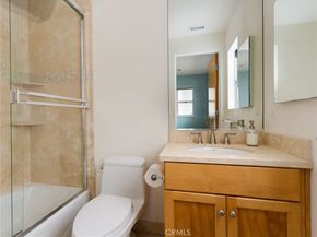 209 41st, Manhattan Beach CA 90266