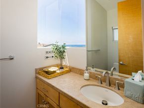 209 41st, Manhattan Beach CA 90266