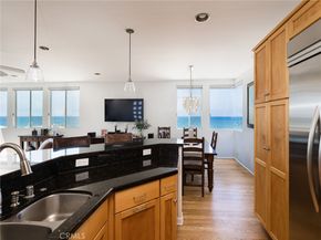 209 41st, Manhattan Beach CA 90266
