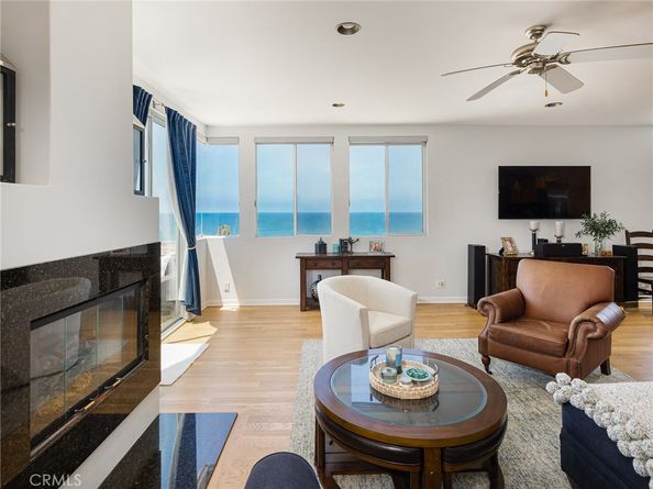209 41st, Manhattan Beach CA 90266