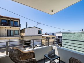 209 41st, Manhattan Beach CA 90266
