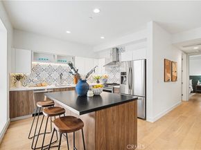 3981 Moore Street 101, Los Angeles CA 90066