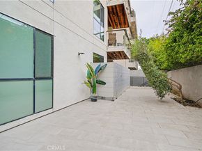 3981 Moore Street 101, Los Angeles CA 90066