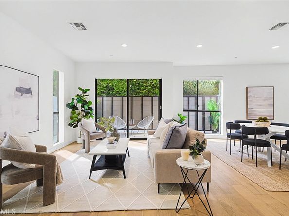 3981 Moore Street 101, Los Angeles CA 90066