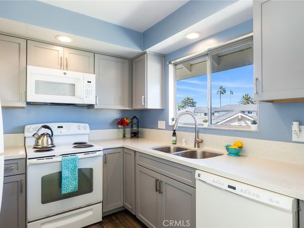 23026 Nadine Circle B, Torrance CA 90505