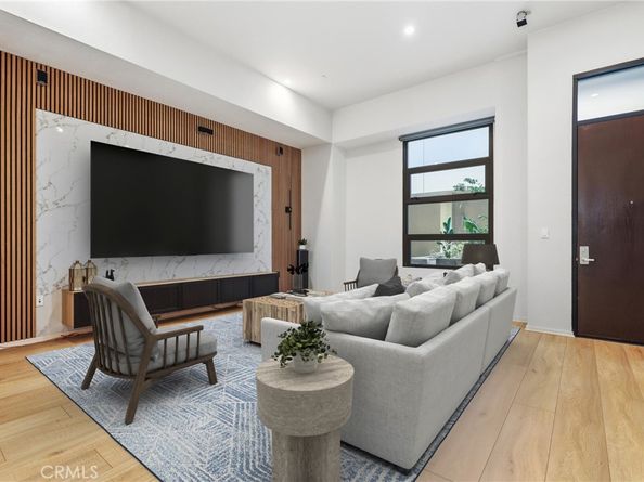 133 The Promenade N 118, Long Beach CA 90802