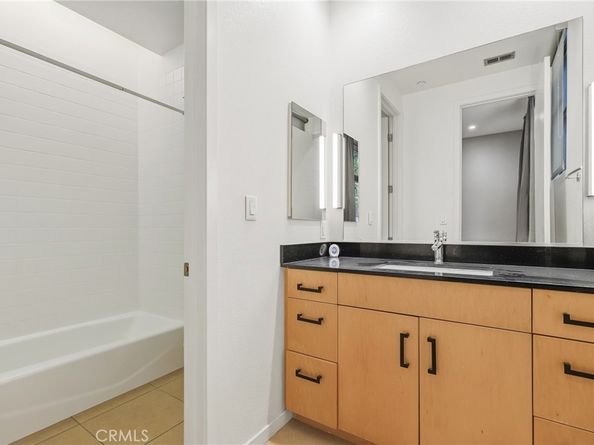 133 The Promenade N 118, Long Beach CA 90802